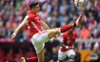 华体会电竞-佐默扑出近距离劲射